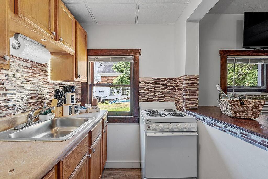 New!! Lovely Unit W/ Private Hot Tub And Patio! Laconia Exterior foto